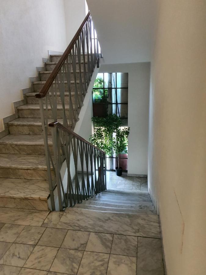 Cristel Apartment - 15 Min Da Milano Cormano Eksteriør billede