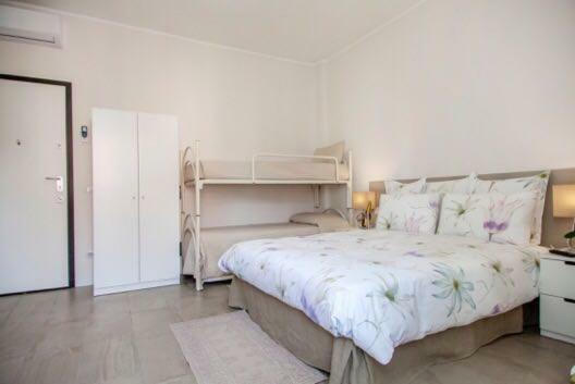 Cristel Apartment - 15 Min Da Milano Cormano Eksteriør billede